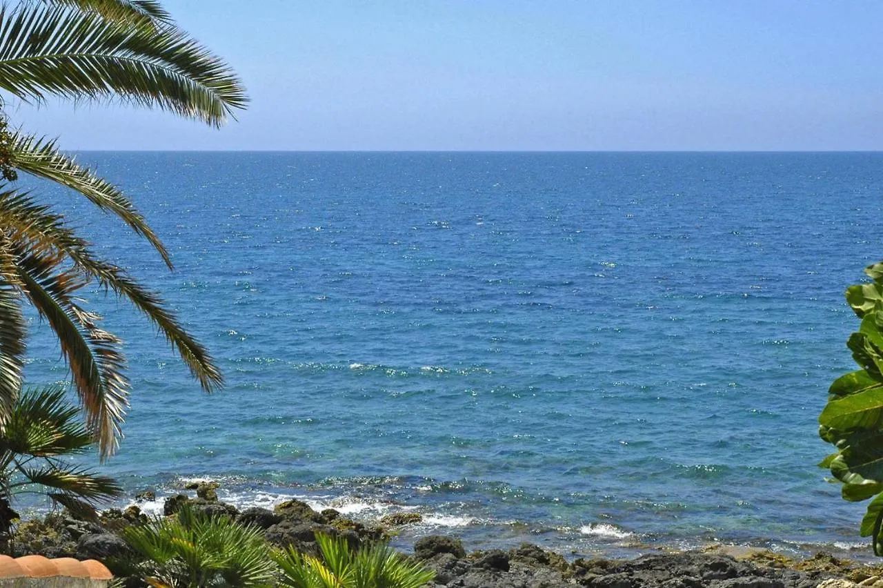 Holiday Home, Fontane Bianche Right On The Sea