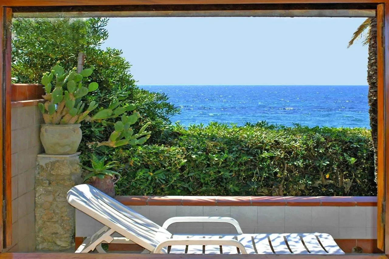 Holiday Home, Fontane Bianche Right On The Sea
